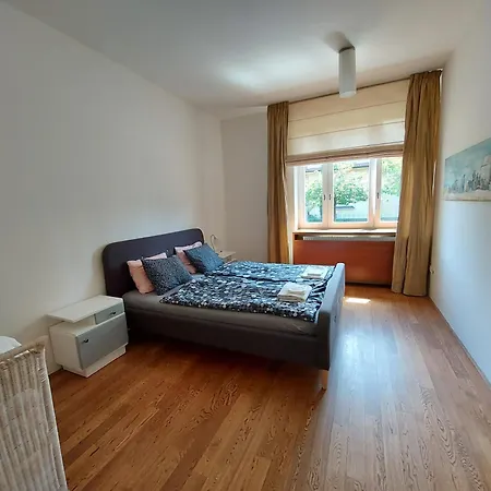 V Prvorepublikove Vile Apartman *