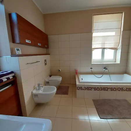 V Prvorepublikove Vile Apartman